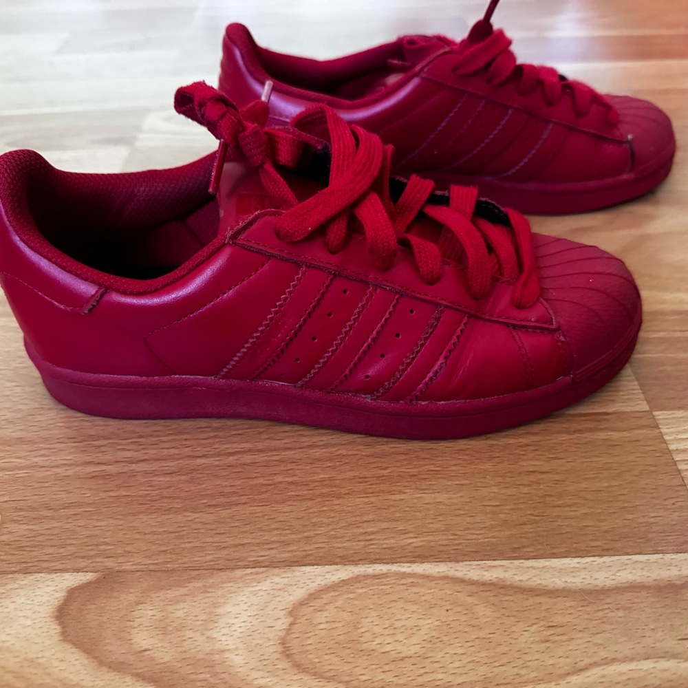 Adidas X Pharrell superstars